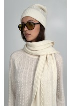 Wool hat Cable made from high quality Italian yarn - 10% cashmere, 90% wool /white